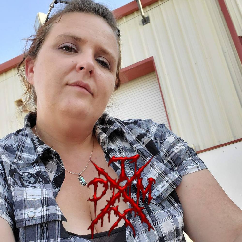 Meet your Posher, Courtney